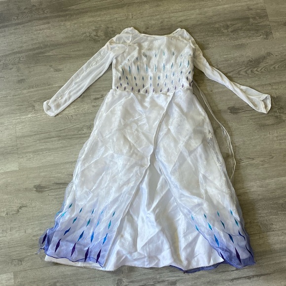 Disney Princess Frozen Elsa White dress gown size 7/8 - Picture 1 of 7